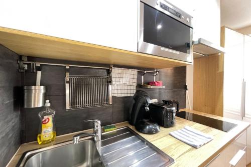 Kitchen, Appart'Village Jouy Vallee N2 RER C Netflix in Jouy-en-Josas
