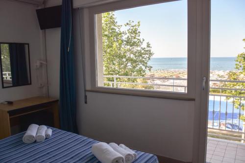 Double or Twin Room with Sea View