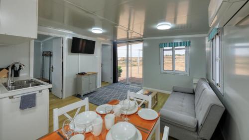 White Cliffs Self Contained Cabin Accommodation in White Cliffs