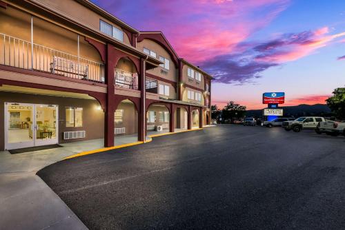 . SureStay Plus Hotel by Best Western Silver City