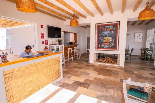 Фойє, Atoq Paracas Reserva in Паракас