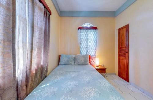 Sandy Feet Beach Resort – Placencia