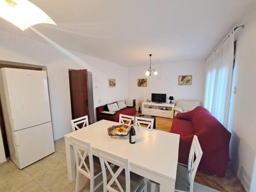 Two-Bedroom Apartment with Terrace and Sea View