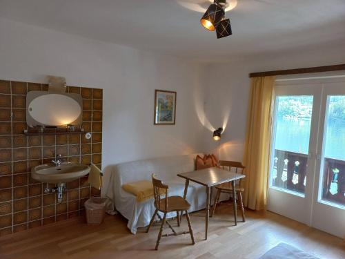 設施, 迪萊克特湖畔公寓 (Appartements direkt am See) in 格倫德爾湖