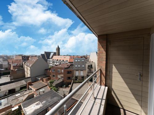 شرفة/ تراس, Bright Coastal Stay in Bredene in بريديني