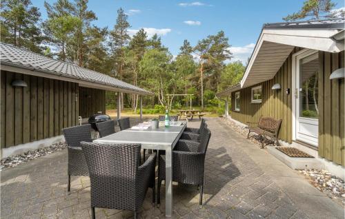 4 Bedroom Gorgeous Home In Hadsund