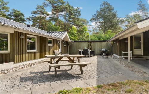 4 Bedroom Gorgeous Home In Hadsund