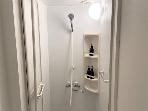Twin Room with Shared Shower Room image 4