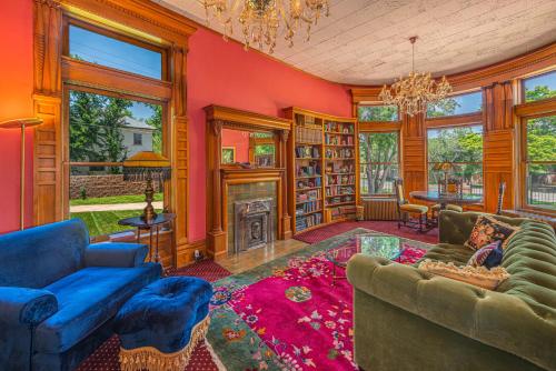 設施, Orman Mansion - Pueblo's Most Luxurious Stay! in 梅薩章克申