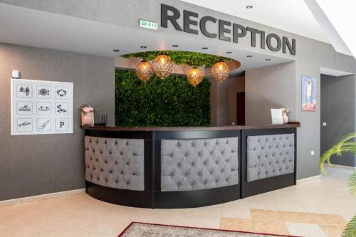 Hotel Zebra - image 11