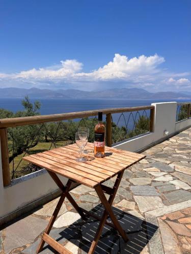 Tranquility Mountain & Sea View Koudoura House