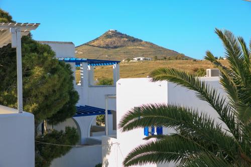 Nicos Studios & Apartments