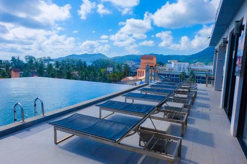 メイル ジャー ホテル8