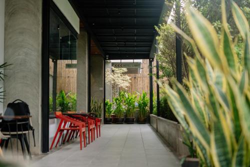 S 2 Modern Boutique Hotel  in Chanthabouly