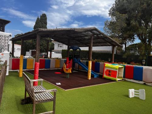 Játszótér, Crown Apartments with Sea View in Calahonda