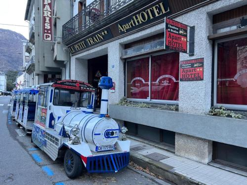 Aparthotel Le Petit Train - Hôtel - Bagnères-de-Luchon