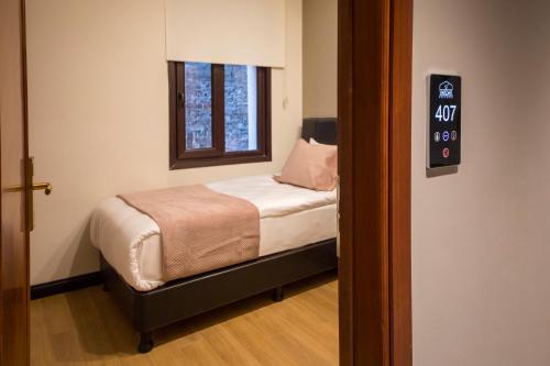 Small Single Room room in Vardar Palace Hotel - Special Category