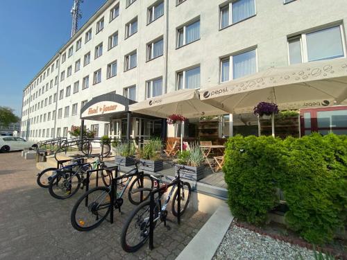 Widok z zewnątrz, Jantar Resort in Szczecin