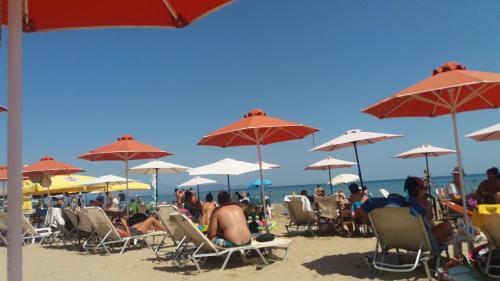 VILLA AVATOS - Near to the port of Rafina and the airport of Athens