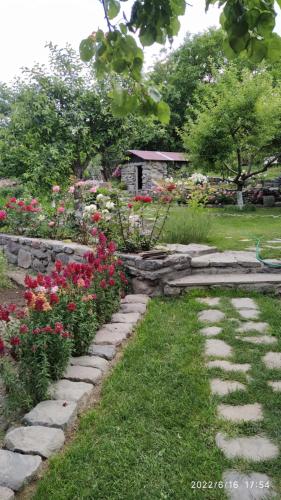 Hin Tun in Yeghegnadzor