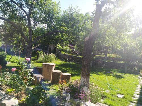 Hin Tun in Yeghegnadzor
