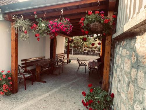 Skats, Rustic Village House 4 in Riječani