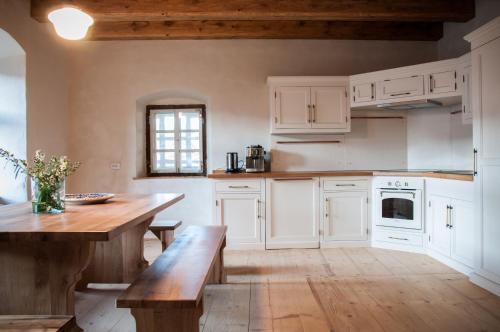 virtuve, Transylvania Guesthouses in Simbata De Sus