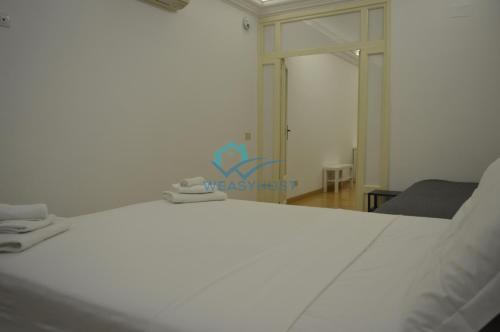 Retreat in the Heart of Fori Imperiali, Rome (photo 6)