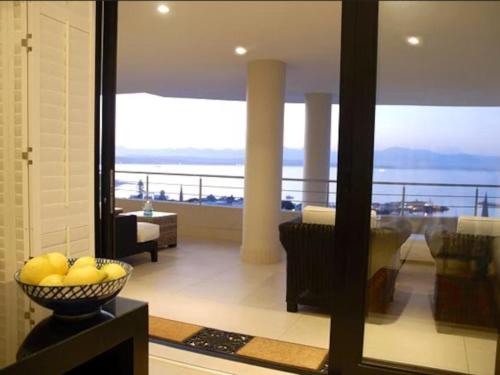 Double or Twin Room image 3