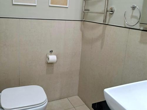 Double or Twin Room image 5