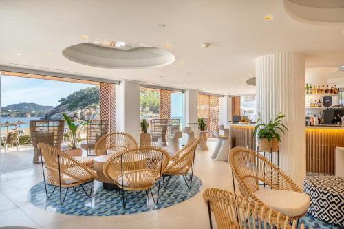 Grupotel Cala San Vicente - main image