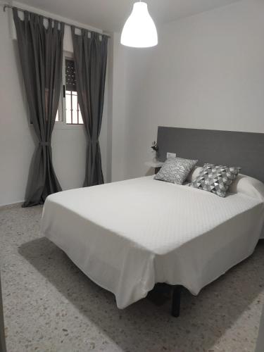Mima, Cádiz (Foto 9)