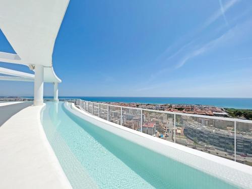 Global Vacacional, Apartamento con terraza y vistas a la costa mediterránea, Canet d'en Berenguer
