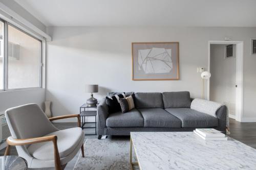 Beverly Hills 1BR nr Shops Dining on Rodeo LAX-378 in Los Angeles, USA