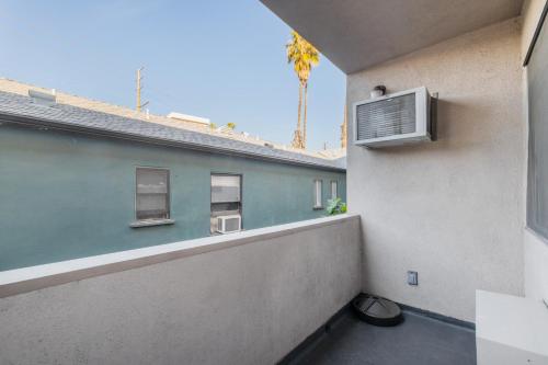 Beverly Hills 1BR nr Shops Dining on Rodeo LAX-378 in Los Angeles, USA