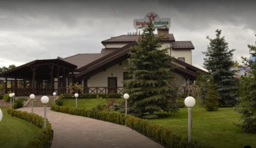 Grigliata Motel and Pool in Malyutyanka