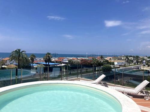 Casa Magniflex - Sea view Flat with Swimming pool - Apartment - Forte dei Marmi