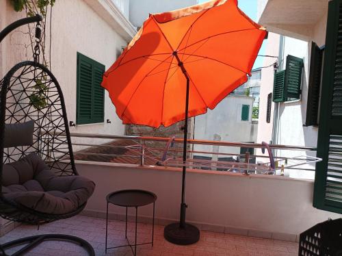 Studio with Balcony image 10
