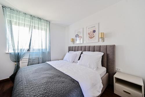 Apartment with Sea View image 10