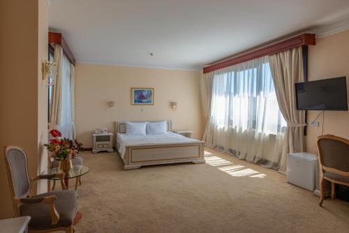 โรงแรมดนิโปร (Dnipro Hotel) in เปเชอร์สกี