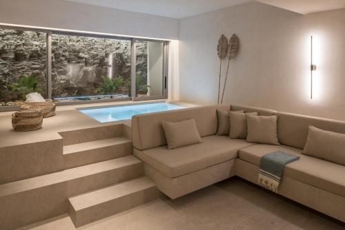 2 bedrooms, 3 beds