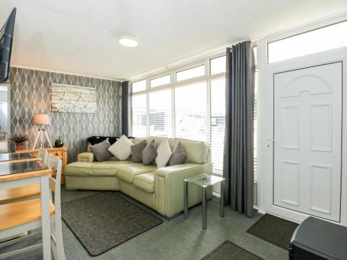 98 Cherry Park, Skegness (photo 6)