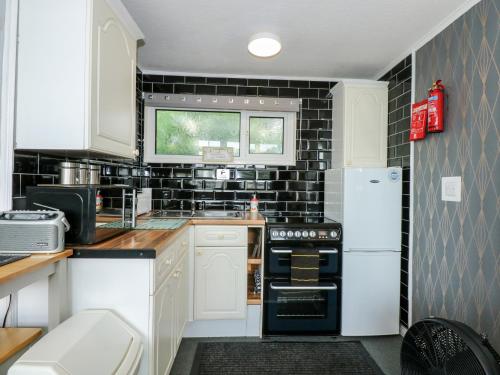 98 Cherry Park, Skegness (photo 9)