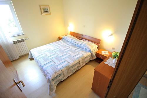 Spacious Two Bedroom Apartment with Balcony image 8