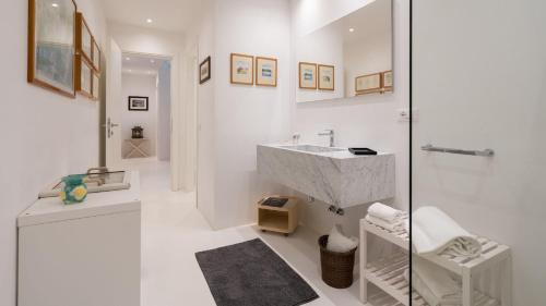 Four-Bedroom Villa image 10