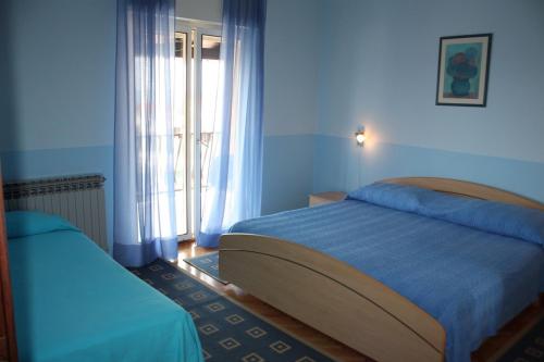 Two bedroom apartment with Balcony image 10