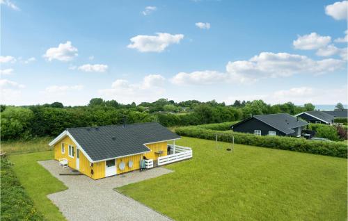  Beautiful Home In Rudkbing With 3 Bedrooms, Sauna And Wifi, Pension in Spodsbjerg