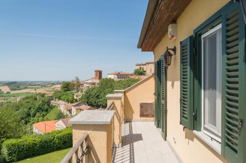 Varanda/terraço, GuestHost - La Riccarda Villa x12 Giardino&Piscina in Vignale Monferrato