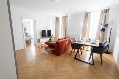 Family retreat on the Danube I 10 minute walk to city centre in Wien, Österreich