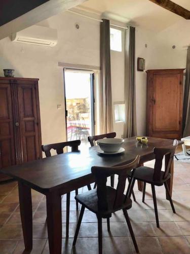 Uzès proche,charmant pied a terre avec terrasse (Uzes proche,charmant pied a terre avec terrasse) in La Bastide D'Engras